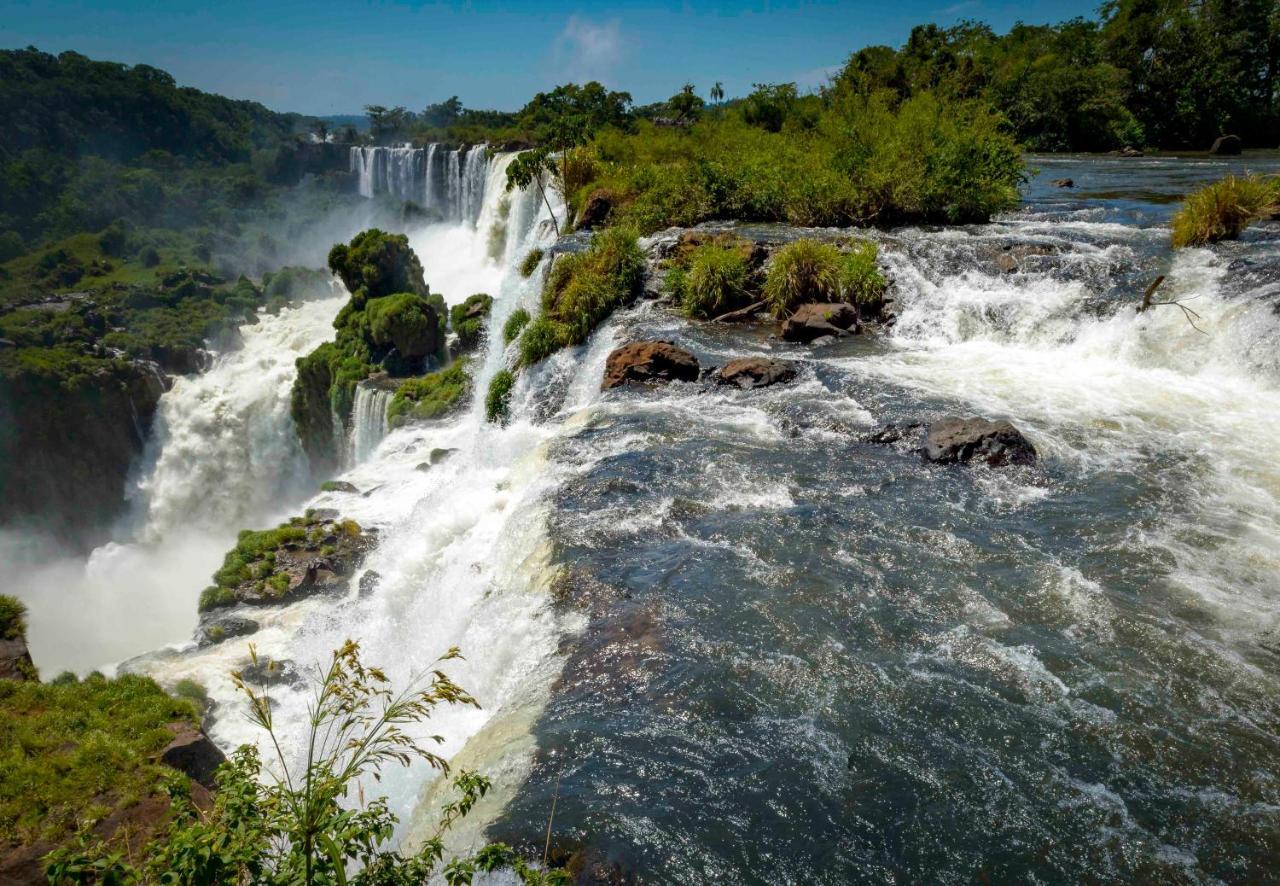 Bed and Breakfast Secret Garden Iguazu Пуэрто-Игуасу Экстерьер фото